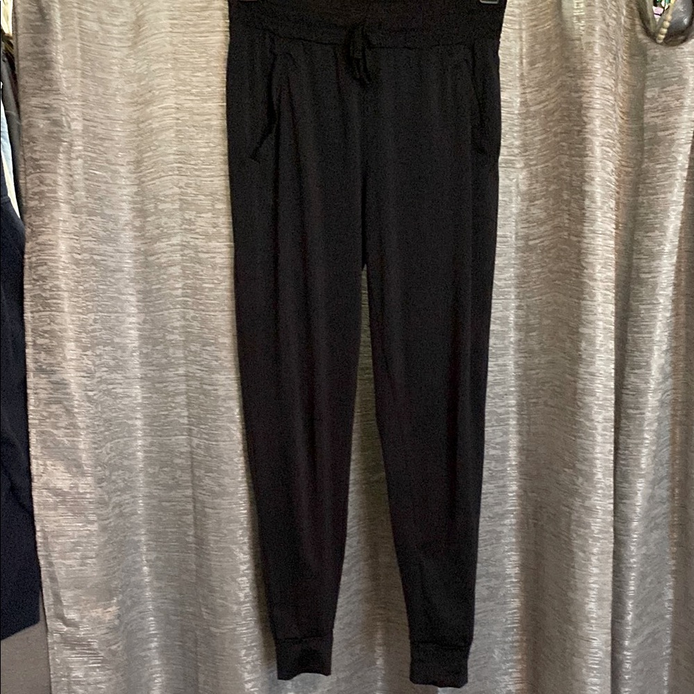 Under Armor joggers. Youth 14/16